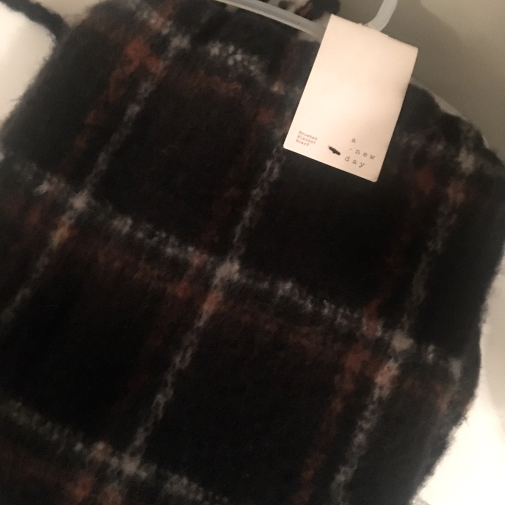 NWT Black, Plaid, blanket Scarf